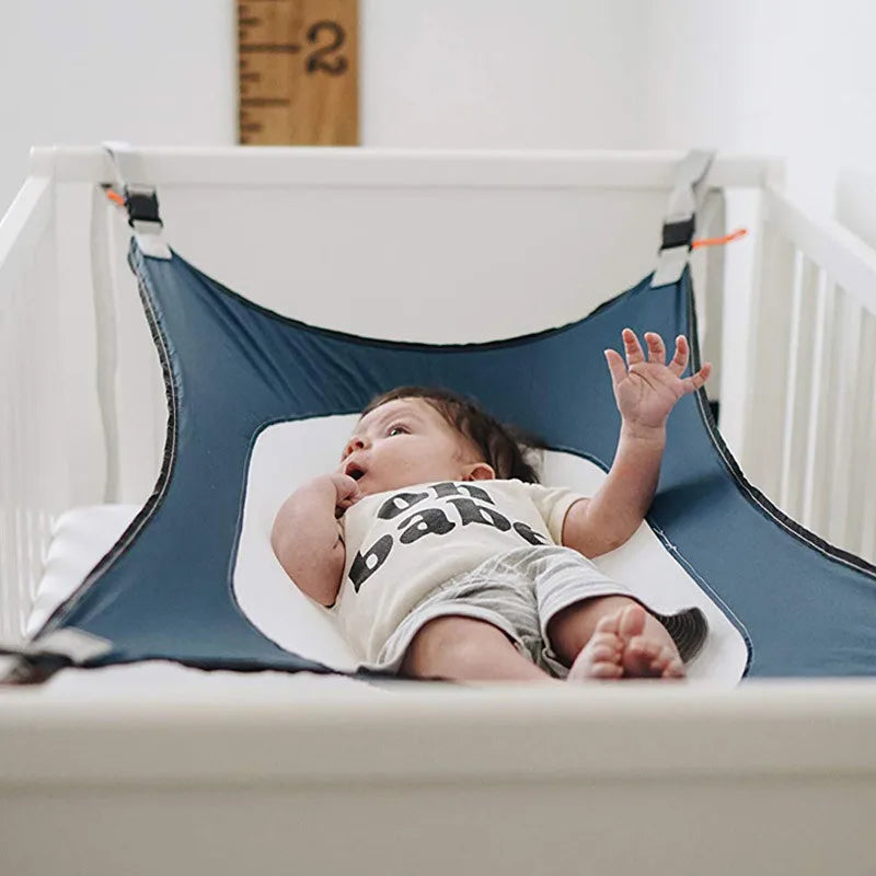 CozyNest - Newborn & Infant Sleeping Bed for Ultimate Comfort