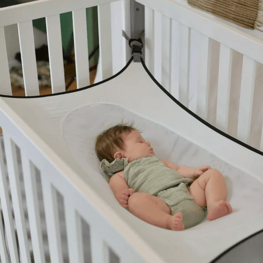 CozyNest - Newborn & Infant Sleeping Bed for Ultimate Comfort